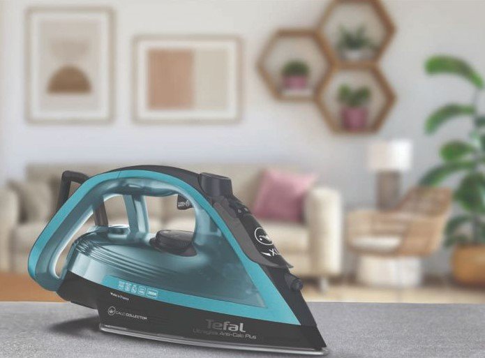 מגהץ אדים TEFAL טפאל FV6832